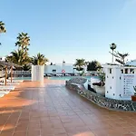 Playa Park 17, Charming One Bed